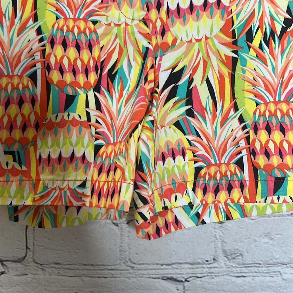 Crown & Ivy Yellow Green Pineapple Print Shorts Size Medium - Picture 6 of 14